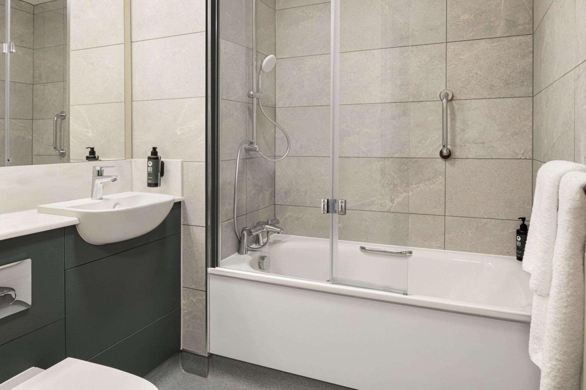 Days Inn Chesterfield - Tibshelf Εξωτερικό φωτογραφία