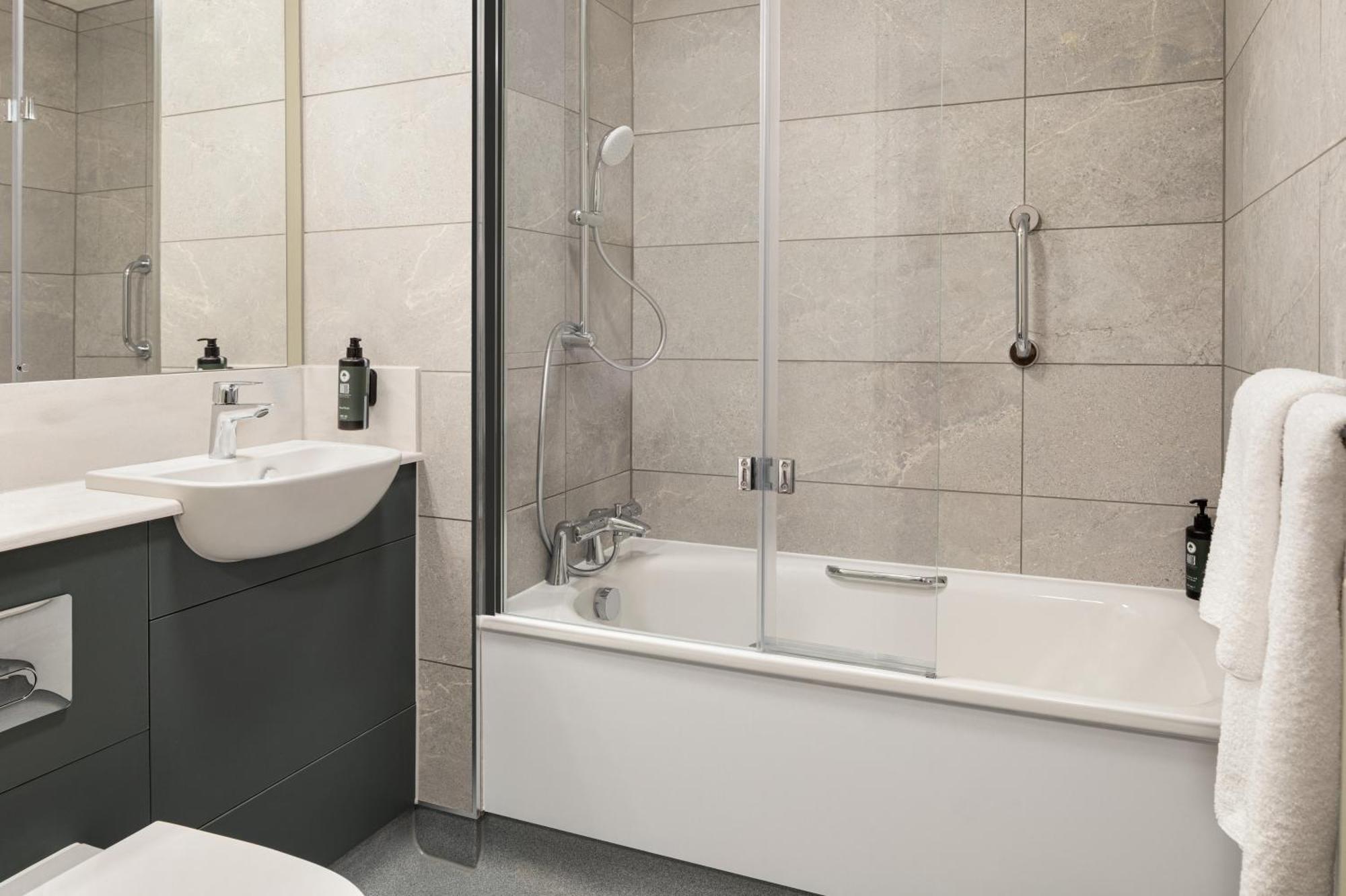 Days Inn Chesterfield - Tibshelf Εξωτερικό φωτογραφία